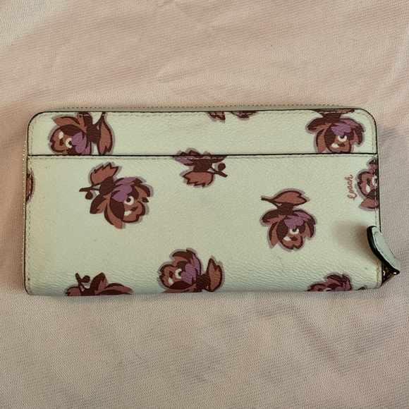 COACH FLORAL ZIPPY WALLET - Picture 2 of 12